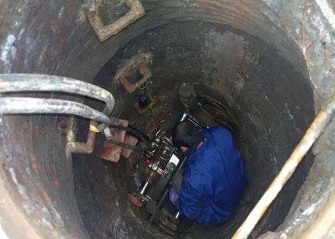 保定清苑抽化粪池公司为您分享下管道非开挖修复技术的工艺流程和操作规范